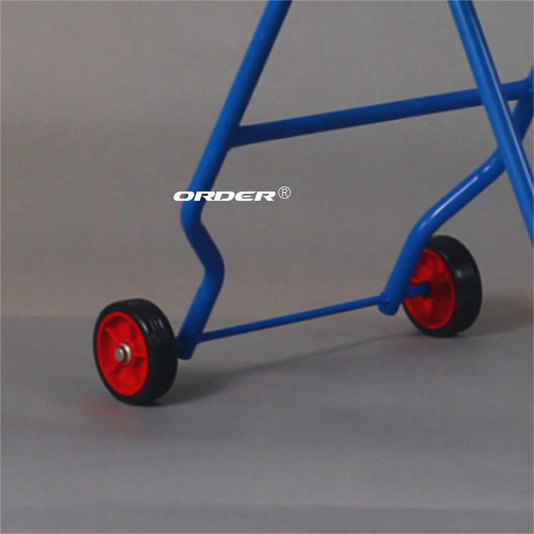 更换金伯利移动地板站立大卷毛巾分配器垃圾袋应用程序