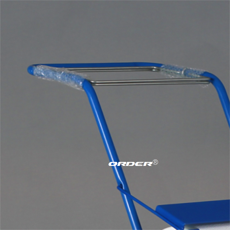 更换金伯利移动地板站立大卷毛巾分配器垃圾袋应用程序