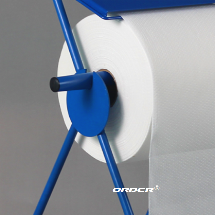 更换金伯利移动地板站立大卷毛巾分配器垃圾袋应用程序